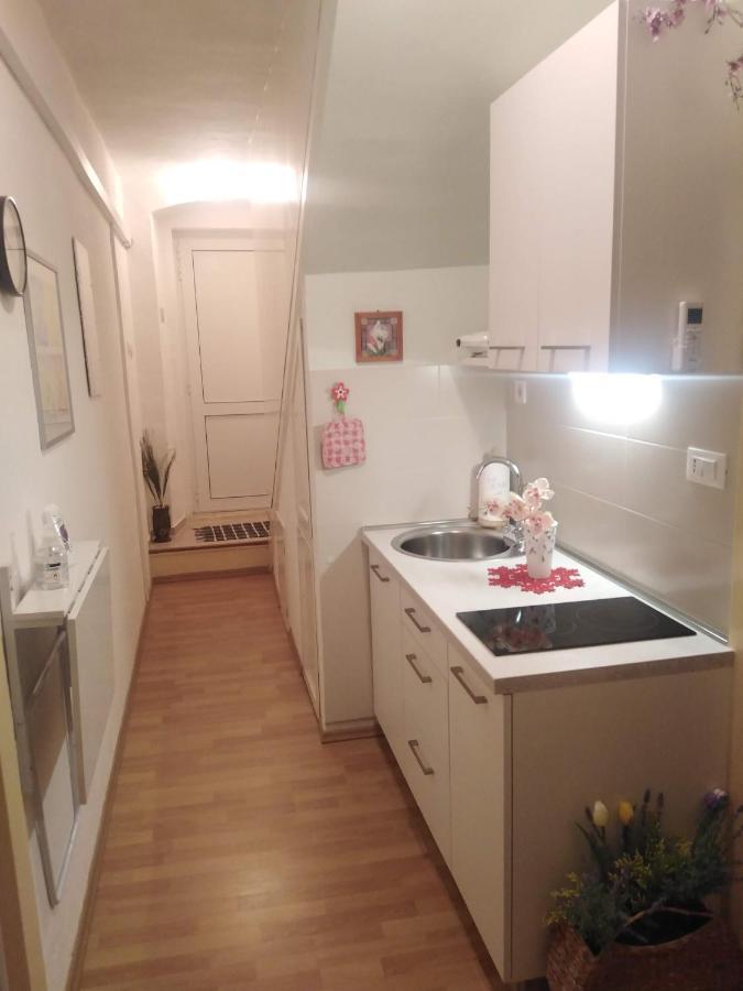 Apartment Nada Povlja  Eksteriør billede
